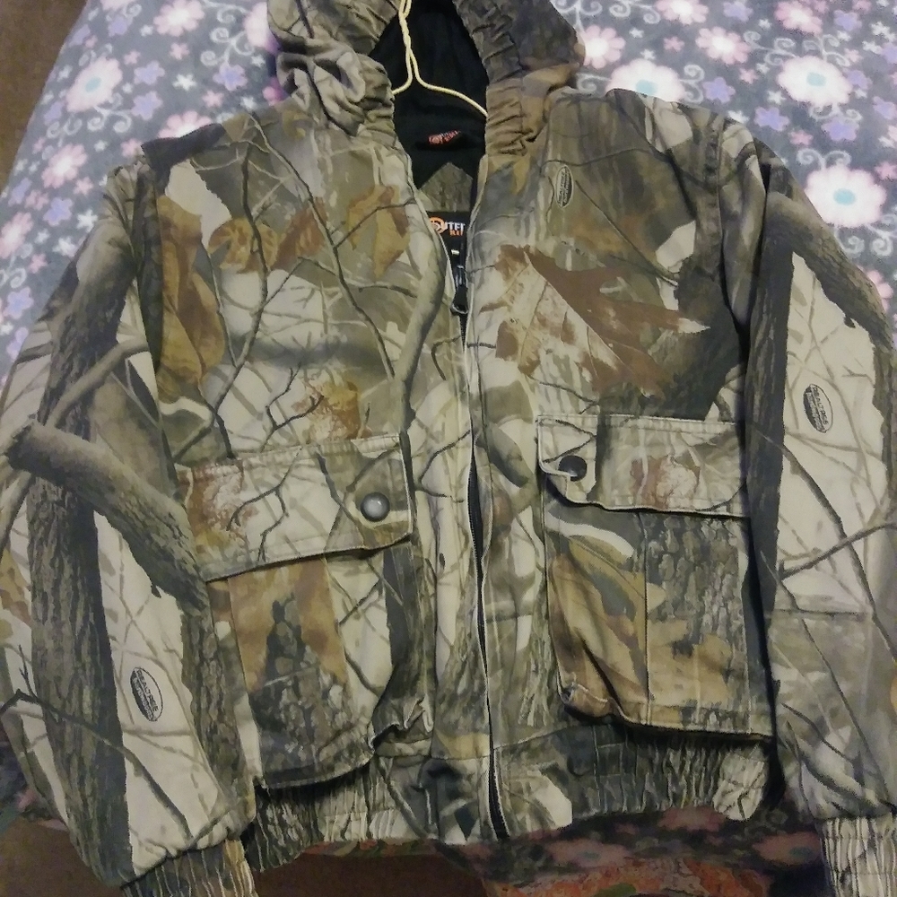 Kids size 8 medium camouflage Outfitters Ridger ja